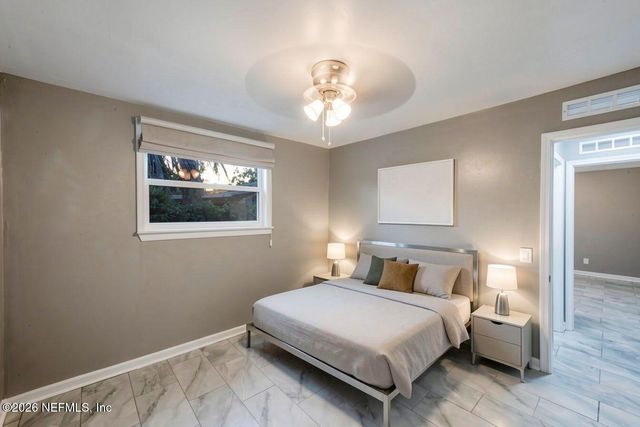 1532 LEESTAN Court, Orange Park, FL 32073