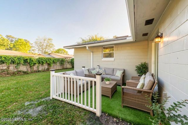 1532 LEESTAN Court, Orange Park, FL 32073