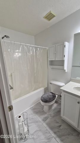 5305 Carolina Crossings Way 201, Louisville, KY 40219