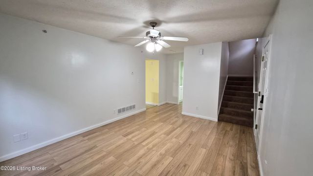 5305 Carolina Crossings Way 201, Louisville, KY 40219
