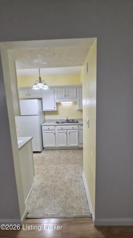5305 Carolina Crossings Way 201, Louisville, KY 40219