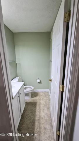 5305 Carolina Crossings Way 201, Louisville, KY 40219