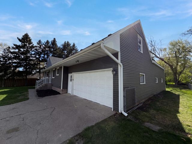 4835 Sandra Lane, White Bear Lake, MN 55110
