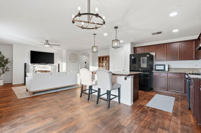 501 Alpha Street, Tulare, CA 93274