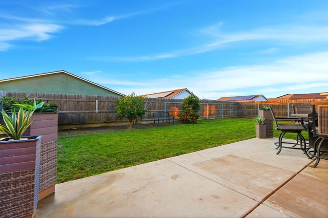 501 Alpha Street, Tulare, CA 93274