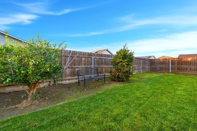 501 Alpha Street, Tulare, CA 93274