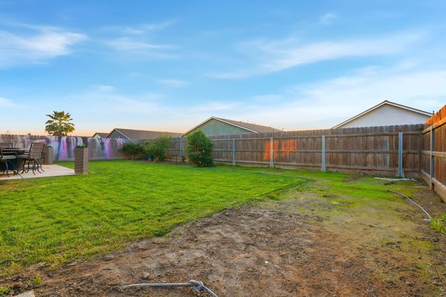 501 Alpha Street, Tulare, CA 93274