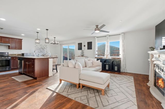 501 Alpha Street, Tulare, CA 93274