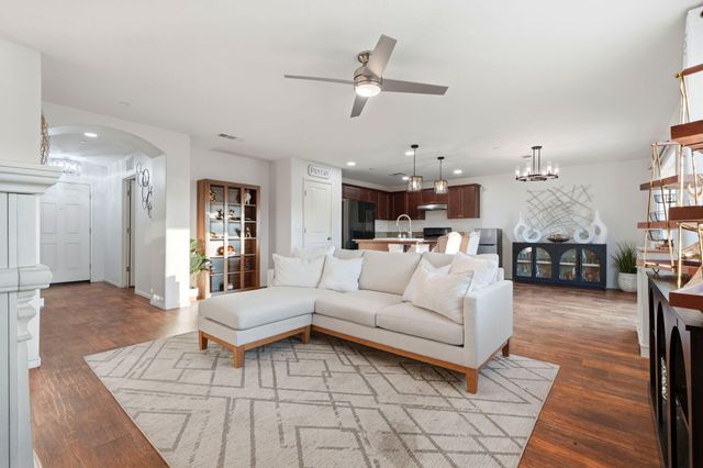 501 Alpha Street, Tulare, CA 93274