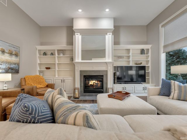 9116 Metea Valley Crossing, Leo, IN 46765