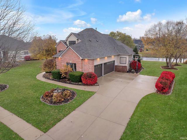 9116 Metea Valley Crossing, Leo, IN 46765
