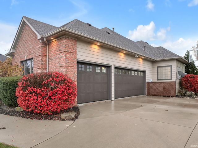 9116 Metea Valley Crossing, Leo, IN 46765