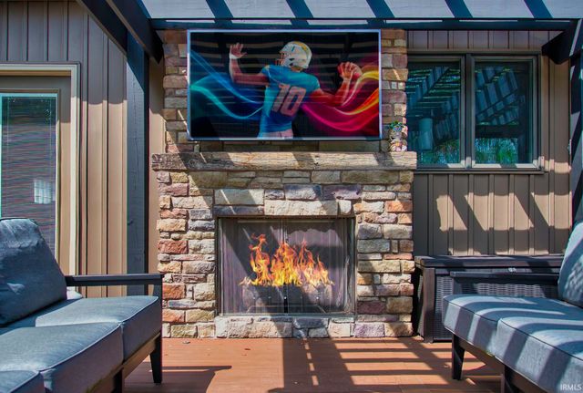 9116 Metea Valley Crossing, Leo, IN 46765