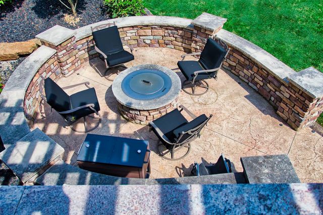 9116 Metea Valley Crossing, Leo, IN 46765