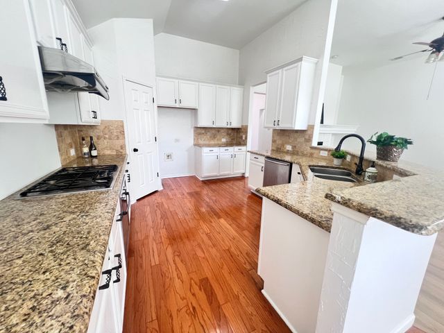 9905 Ashmont Drive, Frisco, TX 75035