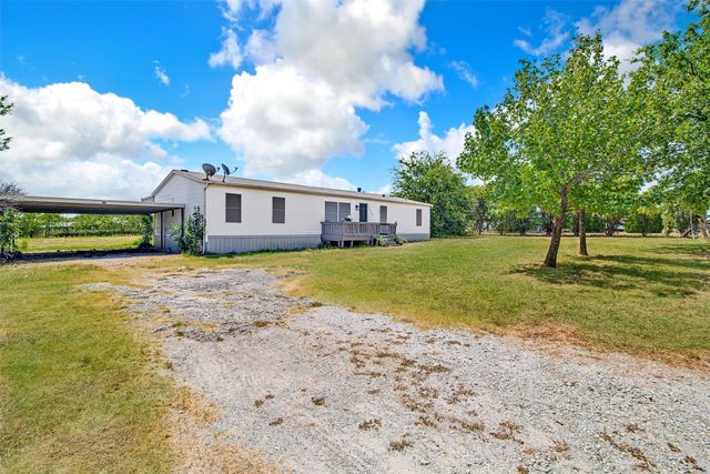 12156 Thistle Lane, Justin, TX 76247