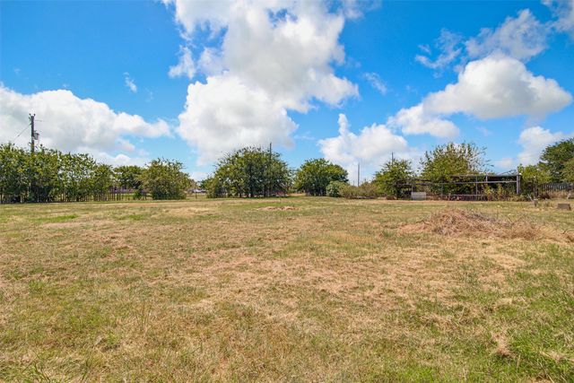 12156 Thistle Lane, Justin, TX 76247