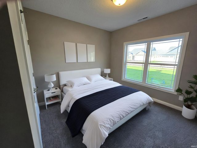 5480 Rio Azul Cove, Fort Wayne, IN 46818