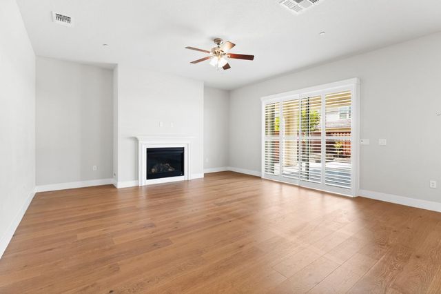 3653 Manzanita Way, Folsom, CA 95630
