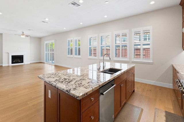 3653 Manzanita Way, Folsom, CA 95630