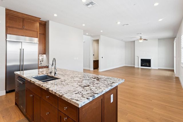 3653 Manzanita Way, Folsom, CA 95630