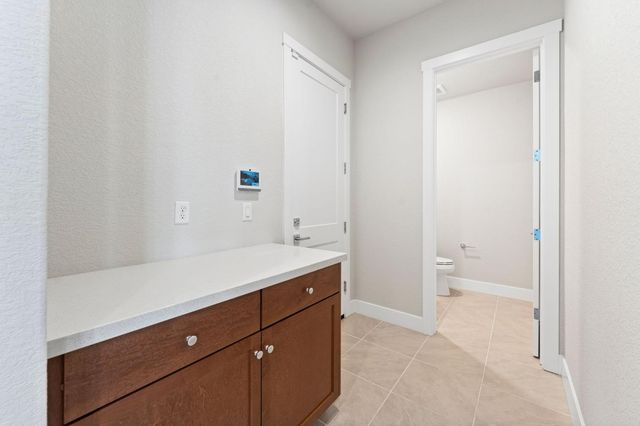 3653 Manzanita Way, Folsom, CA 95630