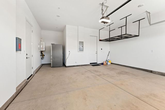 3653 Manzanita Way, Folsom, CA 95630