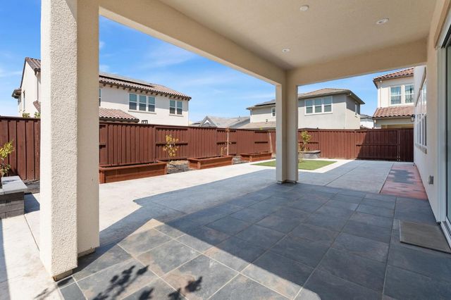 3653 Manzanita Way, Folsom, CA 95630