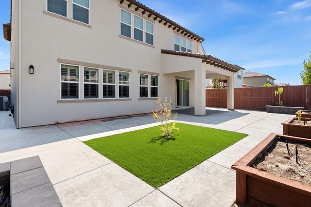 3653 Manzanita Way, Folsom, CA 95630