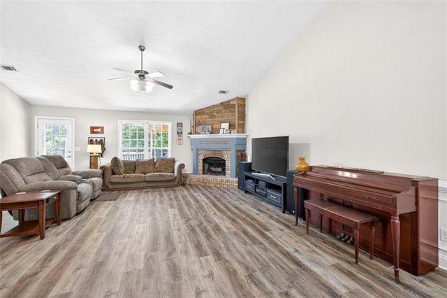 89 Katie Spring Lane, Jefferson, GA 30549