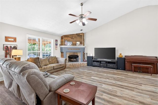 89 Katie Spring Lane, Jefferson, GA 30549
