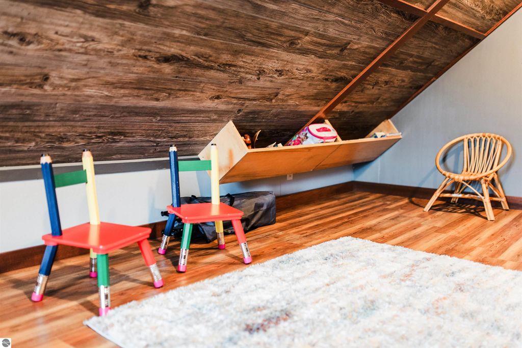 Image 19 of property listing at 08623 Mercer, Charlevoix, MI 49720