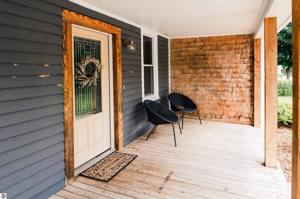 Image 34 of property listing at 08623 Mercer, Charlevoix, MI 49720