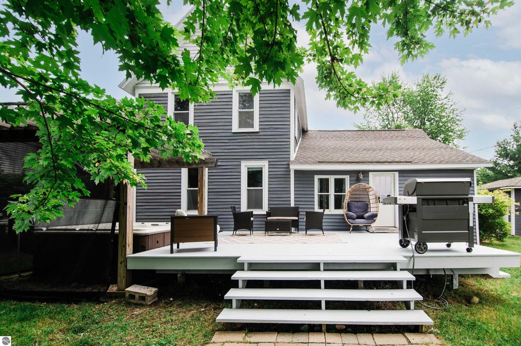 Image 47 of property listing at 08623 Mercer, Charlevoix, MI 49720