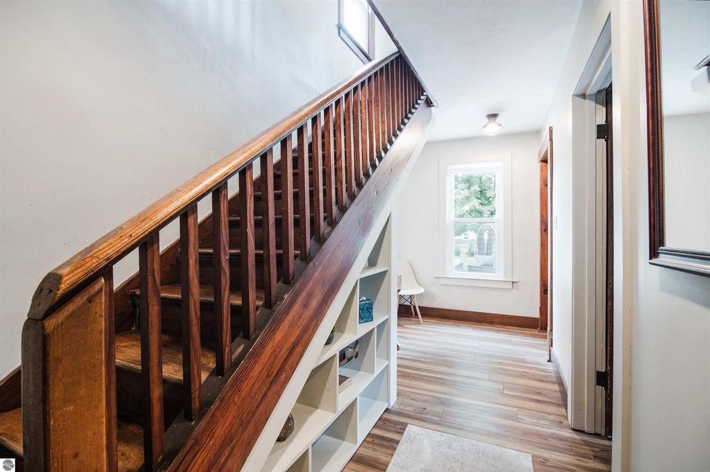 Image 52 of property listing at 08623 Mercer, Charlevoix, MI 49720