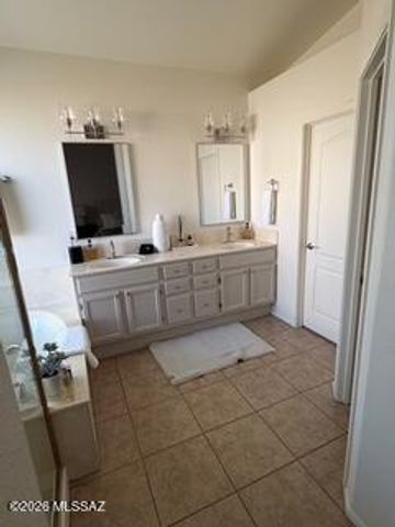 11101 N Tapestry Drive, Tucson, AZ 85737
