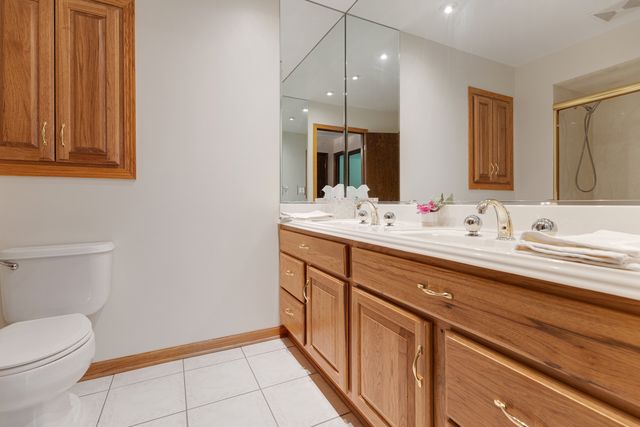387 Woodlane Court, Wood Dale, IL 60191