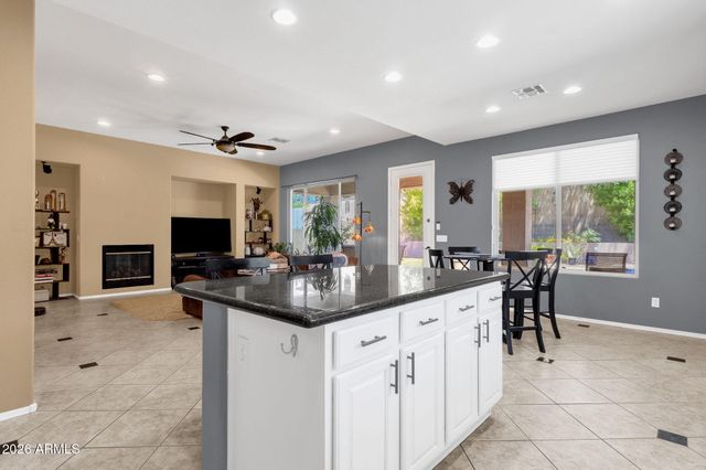 3026 W WALDEN Drive, Anthem, AZ 85086