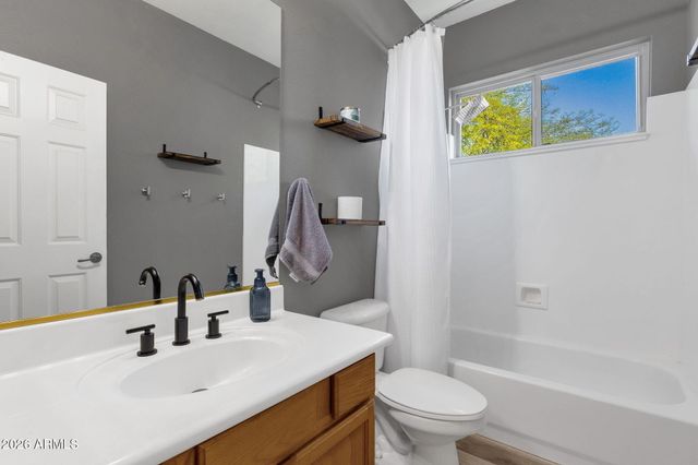 3026 W WALDEN Drive, Anthem, AZ 85086