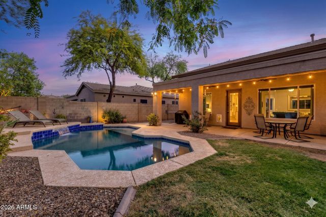 3026 W WALDEN Drive, Anthem, AZ 85086