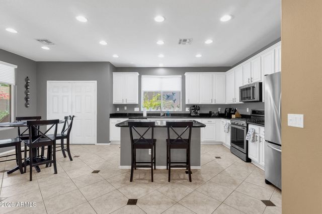3026 W WALDEN Drive, Anthem, AZ 85086