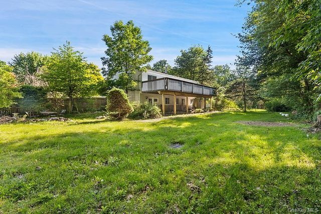 31 Amarillo Drive, Nanuet, NY 10954