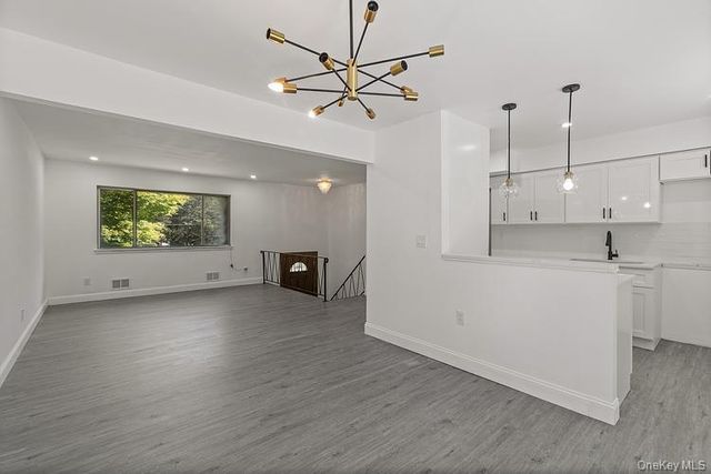 31 Amarillo Drive, Nanuet, NY 10954