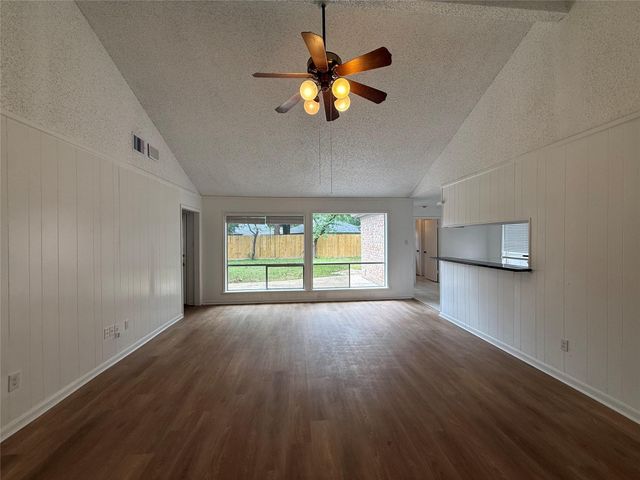 1847 Spruce Knob Drive, Houston, TX 77339