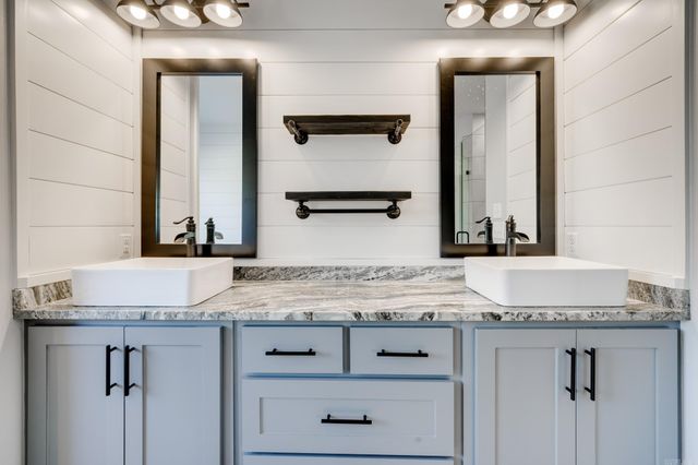 10633 Hinds Road, Benton, AR 72019