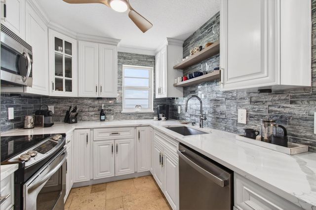 4511 S Ocean Boulevard 807, Highland Beach, FL 33487