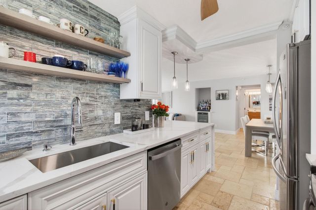 4511 S Ocean Boulevard 807, Highland Beach, FL 33487