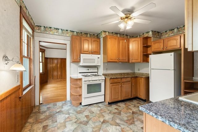 9 Spruce St, Belmont, MA 02478