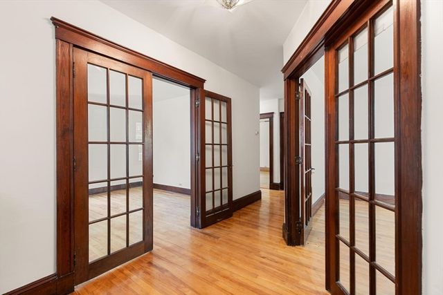 9 Spruce St, Belmont, MA 02478