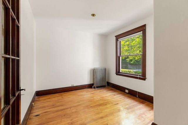 9 Spruce St, Belmont, MA 02478